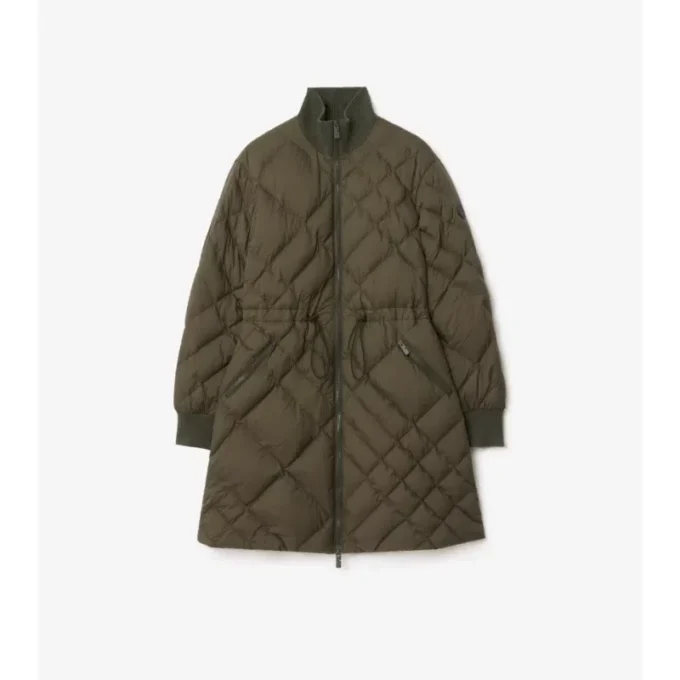 Abrigo acolchado Danesbury de nailon con costura en forma de cuadros Abrigo acolchado Danesbury de nailon con costura en forma de cuadros