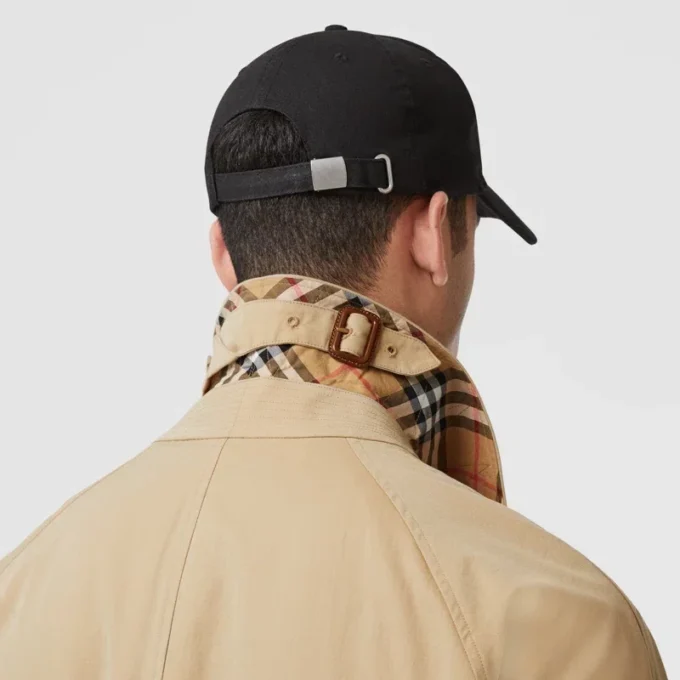 Abrigo tipo Car Coat ligero de largo medio Abrigo tipo Car Coat ligero de largo medio