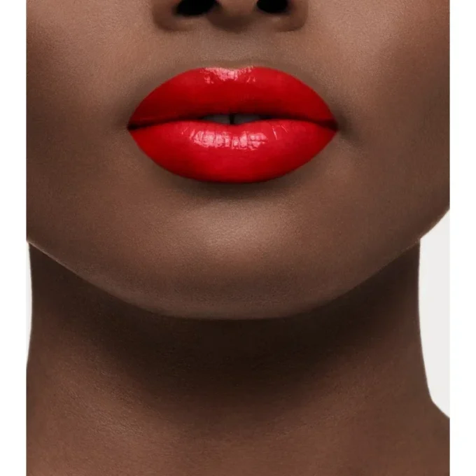 Barra de labios Burberry Brit Shine – el rojo n.º 106 Barra de labios Burberry Brit Shine – el rojo n.º 106