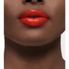 Barra de labios Burberry Brit Shine – Naranja amarga n.º 616 Barra de labios Burberry Brit Shine – Naranja amarga n.º 616
