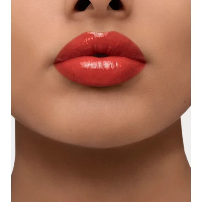 Barra de labios Burberry Brit Shine – Russet n.º 93 Barra de labios Burberry Brit Shine – Russet n.º 93