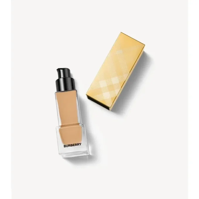 Base de maquillaje Ultimate Glow – 80 Medium Warm
