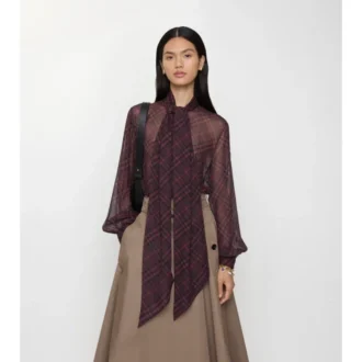 Blusa de seda con estampado de cuadros