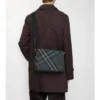 Bolso mensajero Grid Bolso mensajero Grid