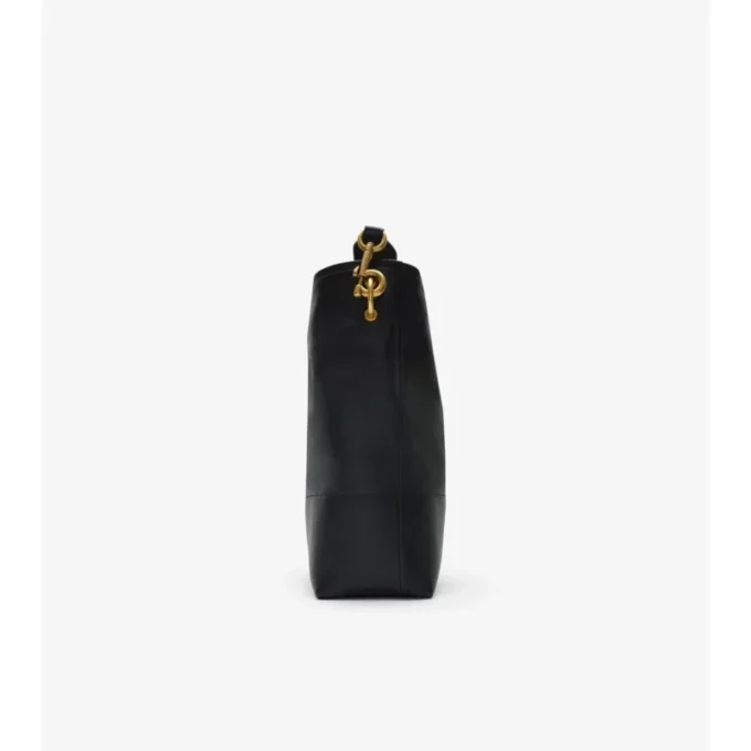 Bolso tipo cubo mediano con clip en forma de B Bolso tipo cubo mediano con clip en forma de B