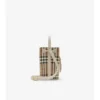 Bolso tipo cubo Mini Check Bolso tipo cubo Mini Check