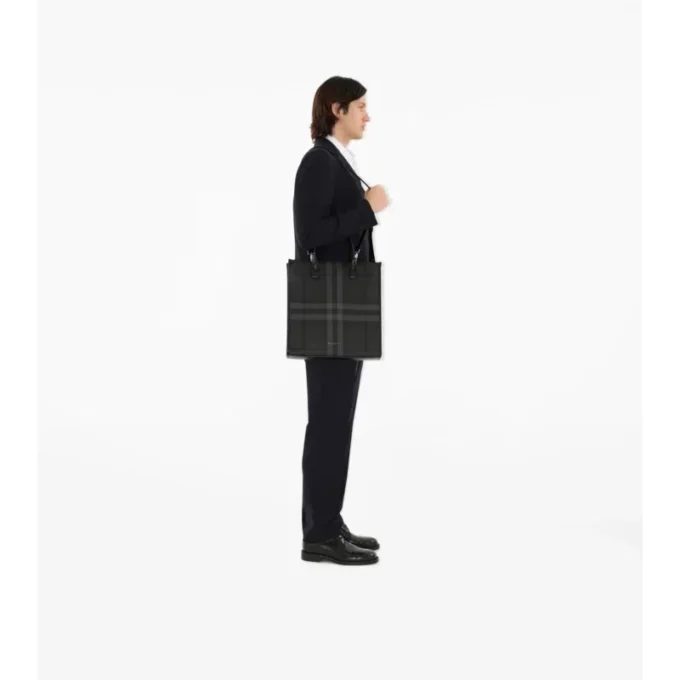 Bolso tote Denny vertical y estilizado Bolso tote Denny vertical y estilizado