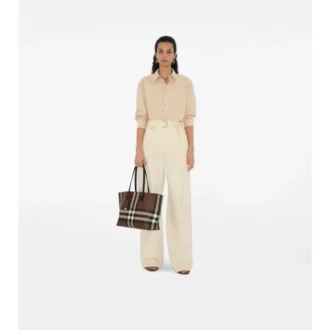 Bolso tote mediano con estampado de cuadros