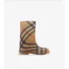 Botas altas de caucho con estampado de cuadros Botas altas de caucho con estampado de cuadros