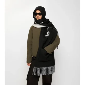 Bufanda con capucha de mezcla de lana de alpaca con logotipo