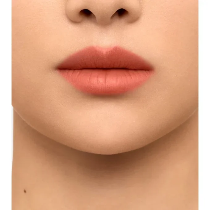 Burberry Brit Matte Lip Veil – English Oak No. 652 Burberry Brit Matte Lip Veil – English Oak No. 652