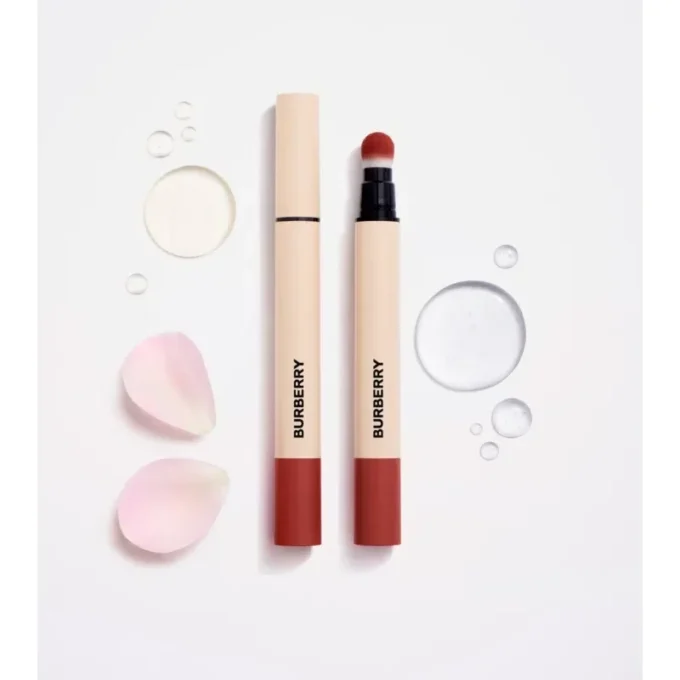 Burberry Brit Matte Lip Veil – British Rose No. 601 Burberry Brit Matte Lip Veil – British Rose No. 601