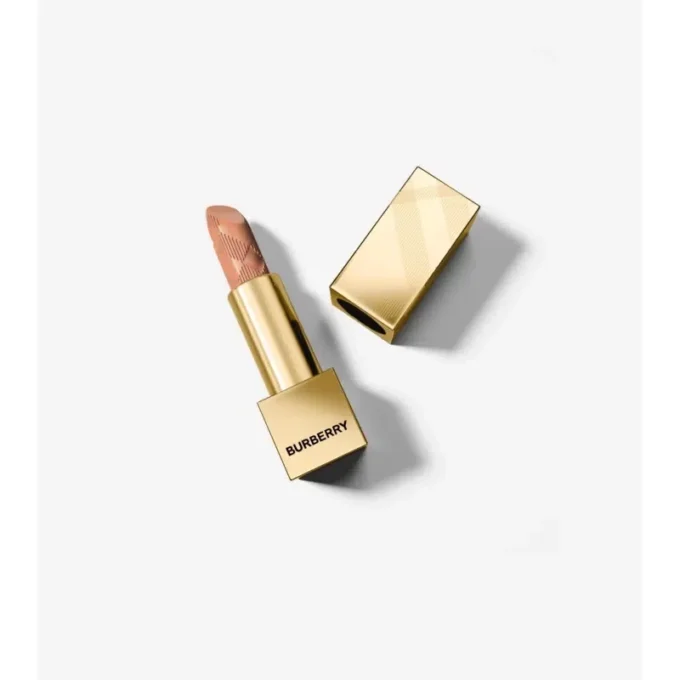 Burberry Kisses – Beige Trench No. 01