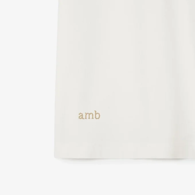 Camisas de algodón con logotipo en el cuello Camisas de algodón con logotipo en el cuello