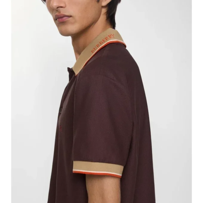 Camisas de algodón con logotipo en el cuello Camisas de algodón con logotipo en el cuello