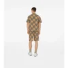 Camisas de seda con estampado de cuadros oversize Camisas de seda con estampado de cuadros oversize