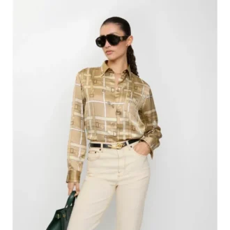 Camisas de viscosa con estampado de cuadros y cinturón, corte regular Camisas de viscosa con estampado de cuadros y cinturón, corte regular
