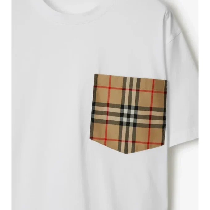 Camiseta de algodón con bolsillo a cuadros Camiseta de algodón con bolsillo a cuadros