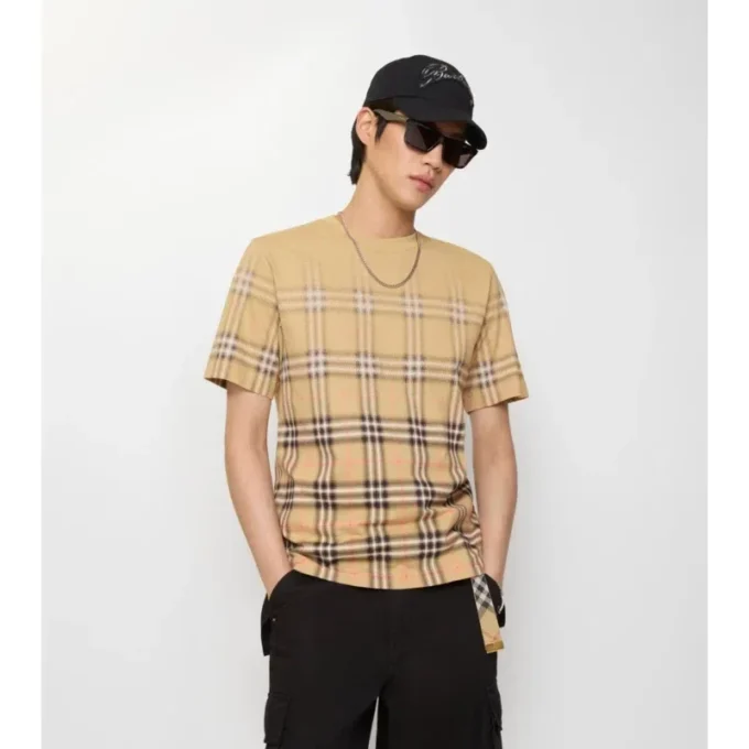 Camiseta de algodón con estampado de cuadros degradado Camiseta de algodón con estampado de cuadros degradado