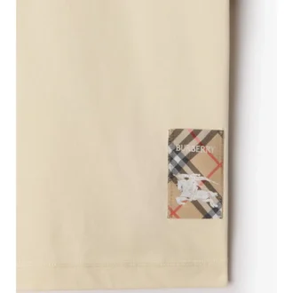 Camiseta de algodón con etiqueta Camiseta de algodón con etiqueta