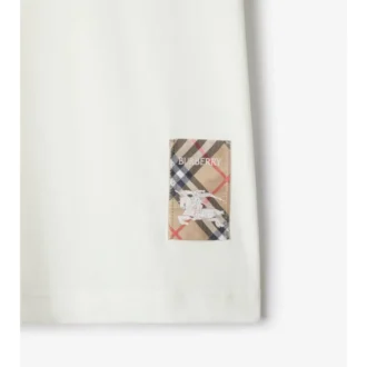 Camiseta de algodón con etiqueta de cuadros