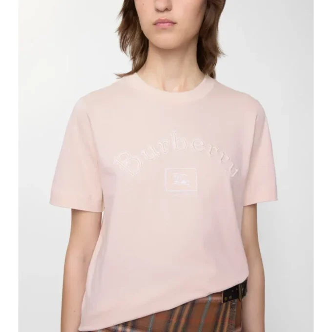 Camiseta de algodón con logotipo gótico Camiseta de algodón con logotipo gótico