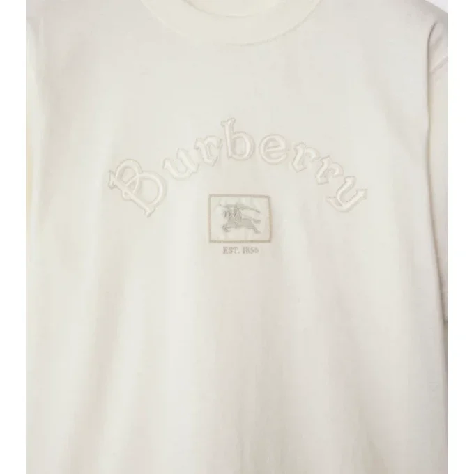 Camiseta de algodón con logotipo gótico Camiseta de algodón con logotipo gótico