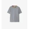 Camiseta de algodón con ribetes a cuadros Camiseta de algodón con ribetes a cuadros