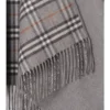 Capa reversible de lana a cuadros