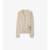 Cardigan de lana con etiqueta de cuadros Cardigan de lana con etiqueta de cuadros
