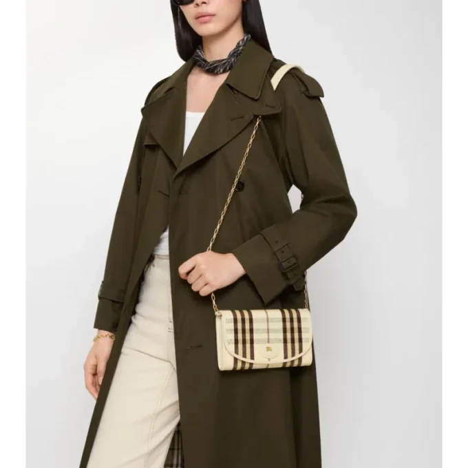 Cartera con correa de cadena Highlands Cartera con correa de cadena Highlands