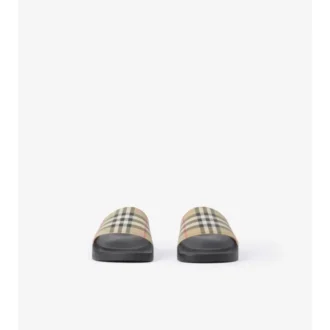 Chanclas con estampado de cuadros