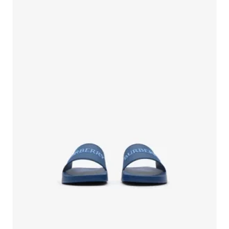 Chanclas con logotipo