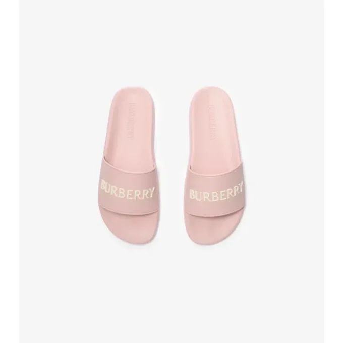 Chanclas con logotipo