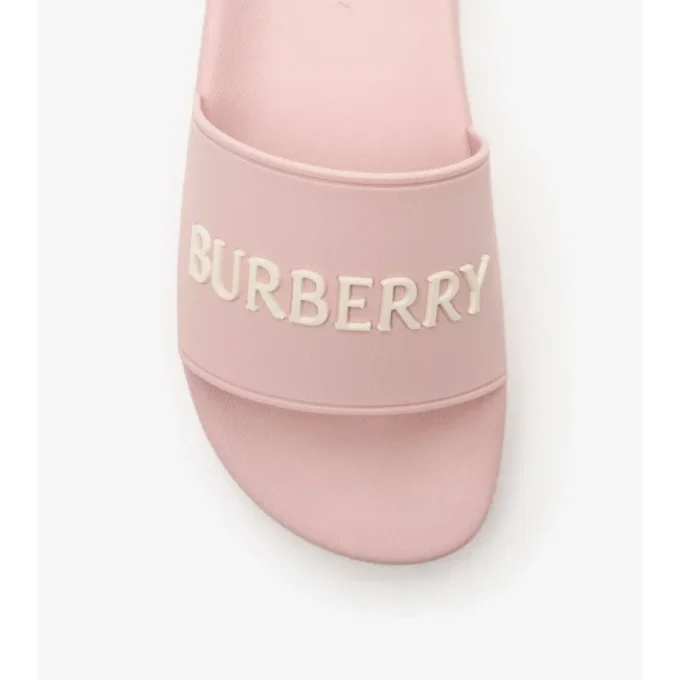 Chanclas con logotipo