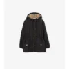 Chaqueta con capucha de nailon Chaqueta con capucha de nailon
