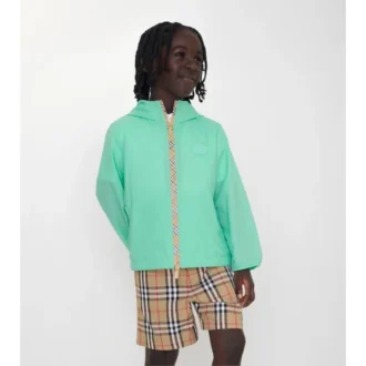 Chaqueta con capucha de nailon con cinta a cuadros