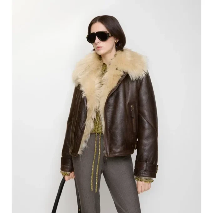 Chaqueta de aviador corta de piel de oveja