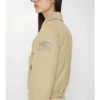 Chaqueta de gabardine con cuello de piel de oveja Chaqueta de gabardine con cuello de piel de oveja