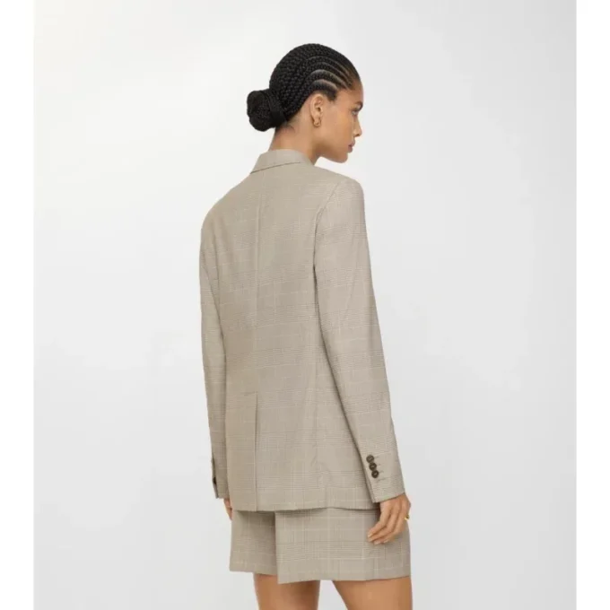 Chaqueta entallada de lana a cuadros