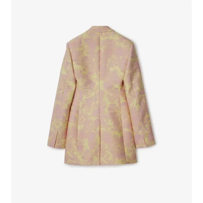 Chaqueta entallada de lana rosa Chaqueta entallada de lana rosa