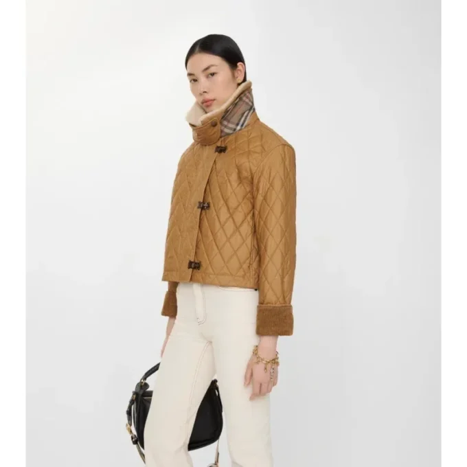 Chaqueta Howle de algodón acolchado con cuello de piel de cordero Chaqueta Howle de algodón acolchado con cuello de piel de cordero