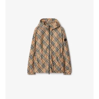 Chaqueta ligera con estampado de cuadros