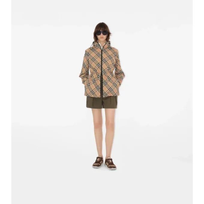 Chaqueta ligera con estampado de cuadros Chaqueta ligera con estampado de cuadros