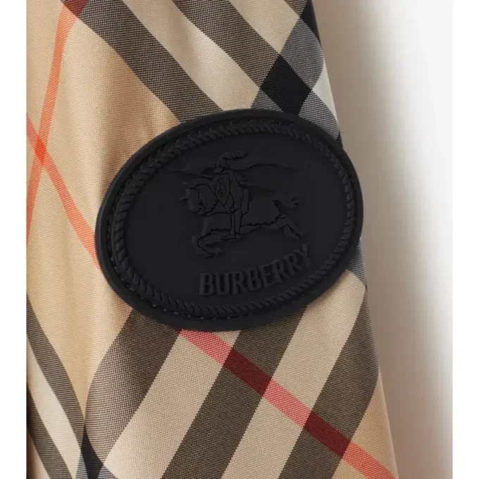 Chaqueta ligera con estampado de cuadros Chaqueta ligera con estampado de cuadros