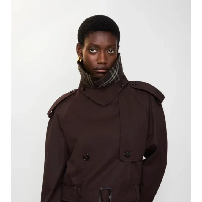 Chaqueta trench corta de Gabardine Chaqueta trench corta de Gabardine