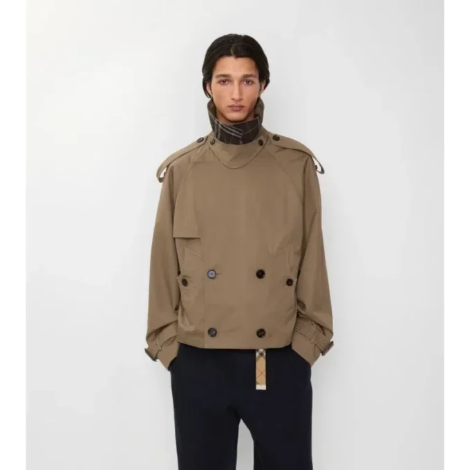 Chaqueta trench corta de Gabardine Chaqueta trench corta de Gabardine