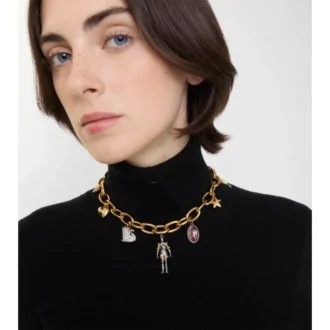 Collar con dijes Collar con dijes