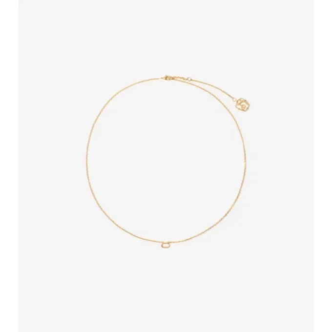 Collar de cadena fina con dijes