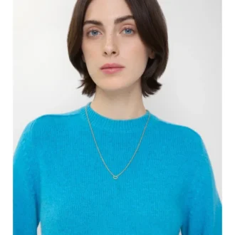 Collar de cadena fina con dijes